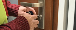 Bow lockout service